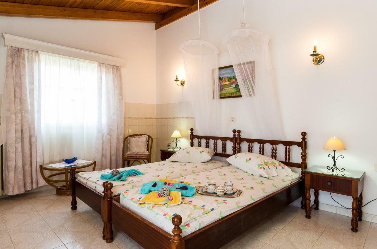 Villa Anna Apartments - 550M From The Beach, By Zantewize Vasilikí المظهر الخارجي الصورة